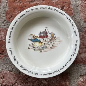 WEDGWOOD of ETRURIA & BARLASTON PETER RABBIT BOWL, Made In England, collectible